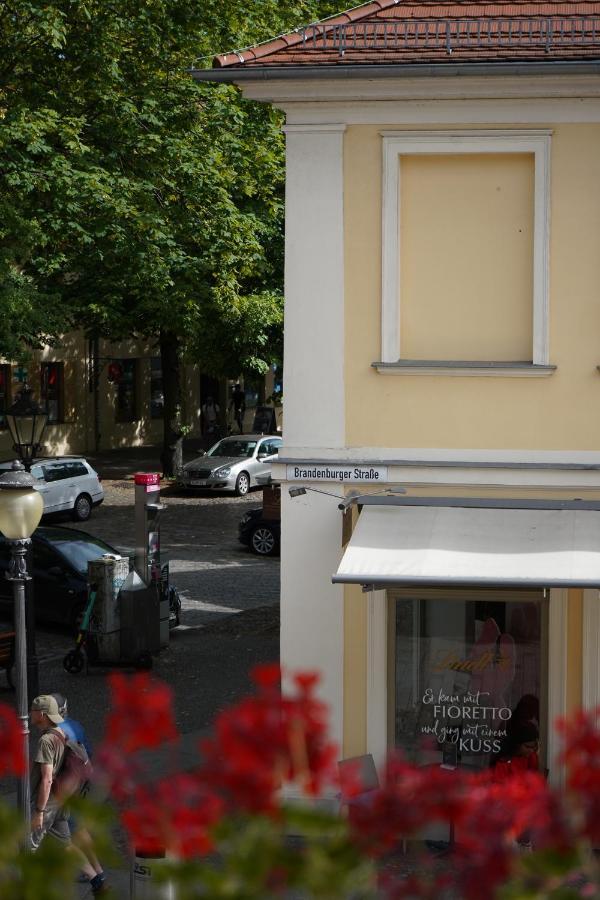 Cafe Alice & Pension Gmbh Potsdam Exterior photo