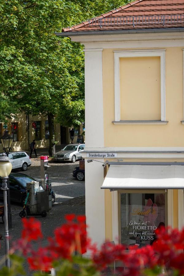 Cafe Alice & Pension Gmbh Potsdam Exterior photo